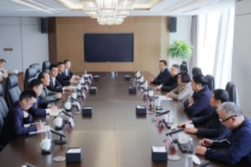江西省委副書記、贛州市委書記吳忠瓊到中國(guó)巨石考察